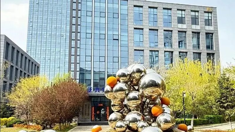 以下是一些在四川地区具有较高知名度和良好口碑的建筑资质代办公司：